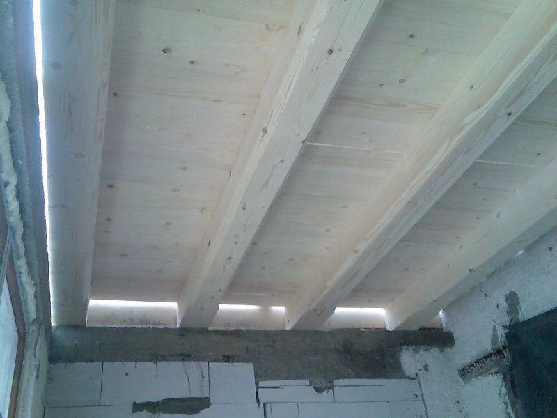 drevené stropy